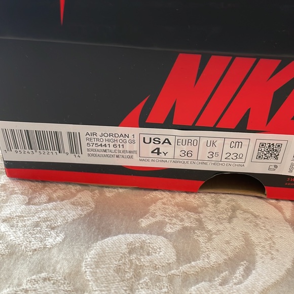 Nike Air Jordan 1 - Picture 5 of 6